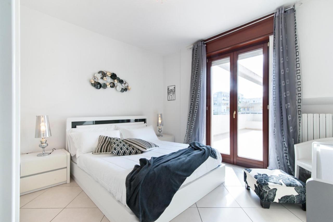 Casa Mabel Terrace - Sit Apartment Lecce Esterno foto